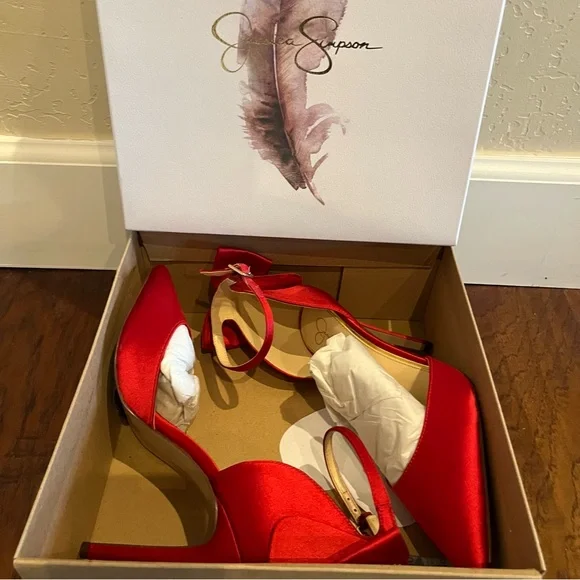 Jessica Simpson Red Satin Heels with Bow - Picture 12 of 12